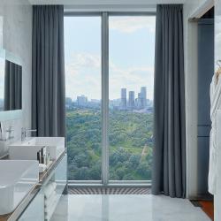 Corner Grand Apartment
