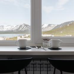 Апартаменты улучшенные Мурманская область, г. Кировск, ул. 50 лет Октября д.37 кв.20