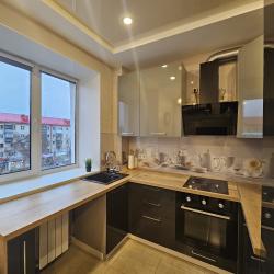 Фото Апартаменты на улице Мельникайте 94