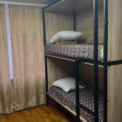 Кровать в 6-местном общем номере