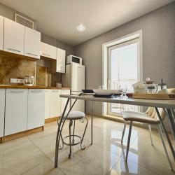 Фото Апартаменты на улице Чистопольская 12