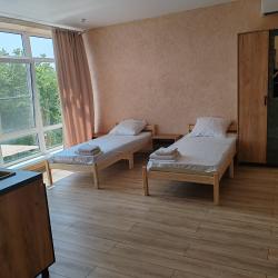 4-местный номер стандарт с 4 односпальными кроватями