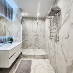 Фото Апартаменты DELUXE в центре