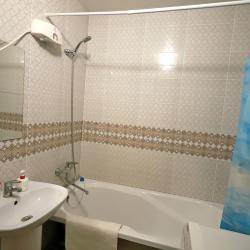 Фото Апартаменты Урал на улице Цвиллинга 62