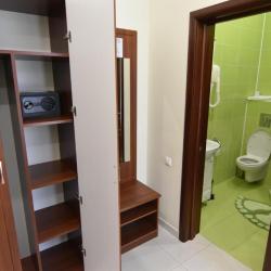 Номер стандарт с 1 двуспальной кроватью и балконом (с завтраком)