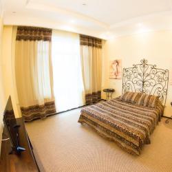 Номер стандарт с 1 двуспальной кроватью