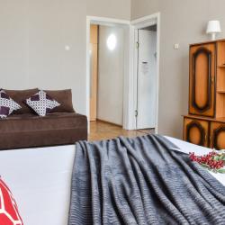 Фото Отель YourHouse (ЙоХаус) в микрорайоне Жетысу-2 69
