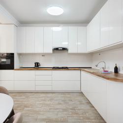 Фото Апартаменты СуткиРу на улице Кленовая Роща 8