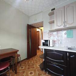 Фото Апартаменты в 9-м микрорайоне 20А