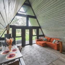 Коттедж №15 A-Frame (с террасой, кондиционером и камином без купели)