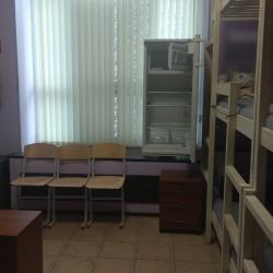Кровать в 8-местном общем номере