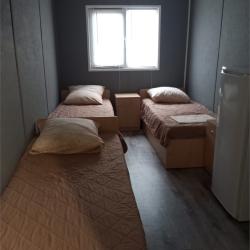 Номер эконом с 3 односпальными кроватями в модульном доме №2