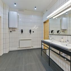 Фото Wellhome Hostel (Вэллхоум Хостел)