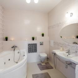 Фото Апартаменты SunVille (Санвиль) на улице Бутлерова