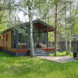 Коттедж №16 (с террасой, кондиционером и камином)