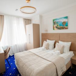 Номер стандарт с 1 двуспальной кроватью