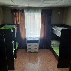 Кровать в 8-местном общем номере (удобства на этаже)