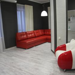 Комната студия люкс с 1 двуспальной кроватью