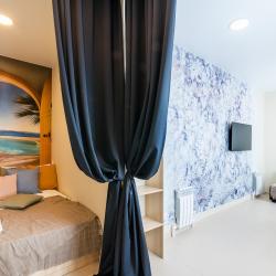 2-комнатные апартаменты эконом с 2 двуспальными кроватями (без окна)