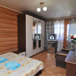 Номер стандарт с 1 двуспальной кроватью
