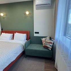 Фото Апартаменты на улице Родионова 136Б, 3 этаж