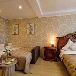 Фото Апартаменты на улице Революционная 4