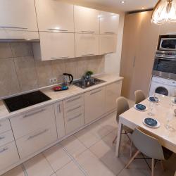 Фото Апартаменты Степаненков на Антона Валека 12