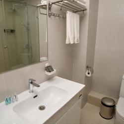 Фото Отель Crown Hotel (Краун)