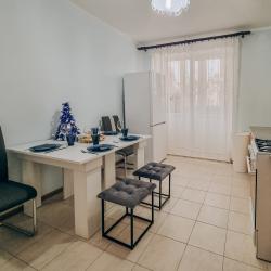 Фото Отель LovelyHome 39 (ЛавлиХоум 39) на улице Комсомольская 77