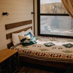 Фото Отель Ural Glamp (Урал Глэмп)