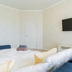 Фото Отель LetoApart (ЛетоАпарт) на улице Суворовская 71-199