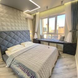 Фото Апартаменты Housevip на улице Матрены Наздрачевой 3/1