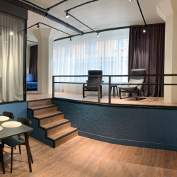 Номер стандарт с 1 двуспальной кроватью Blueroom