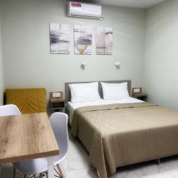 Апартаменты студия гостиничный комплекс Радуга 10И (без окна)