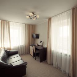 Номер люкс с 1 двуспальной кроватью