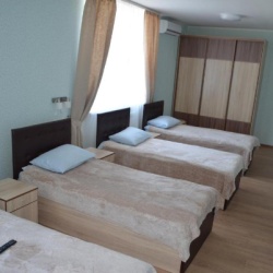 Номер стандарт с 5 односпальными кроватями