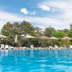 Фото Отель Volna Family Resort (Волна Фэмили Резорт)
