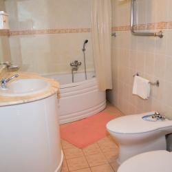 Номер люкс с 1 двуспальной кроватью (с завтраком)