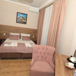 3-местный номер стандарт улучшенный (с балконом)