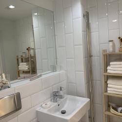 Фото Апартаменты Vladhome24 (Владхоум24) на проспекте Океанский 90