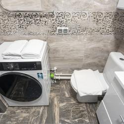 Фото Отель Новая просторная студия, в развитом районе с шикарным видом