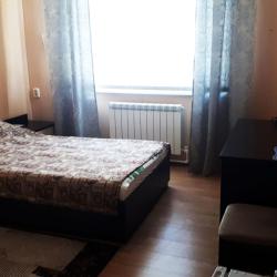 Номер второй категории с 1 двуспальной кроватью и мобильным кондиционером