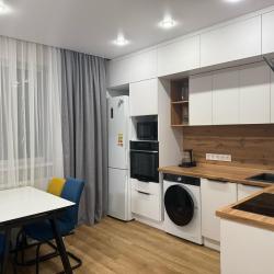 Фото Апартаменты на Мелик-Карамова, 4/4