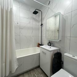 Фото Отель Стильная 1-к квартира в центре города