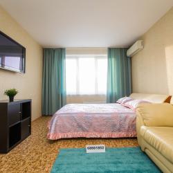 Фото Апартаменты на улице Родионова 165к12