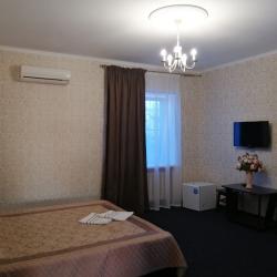 Номер стандарт с 1 двуспальной кроватью