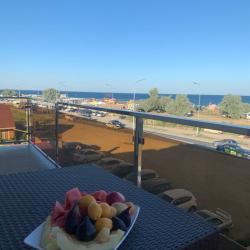 Номер стандарт улучшенный с 1 односпальной и 1 двуспальной кроватью