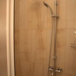 Номер стандарт с 1 двуспальной кроватью