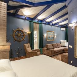 Коттедж с камином (с завтраком)