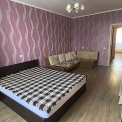 Фото Апартаменты на улице Ореховая 12